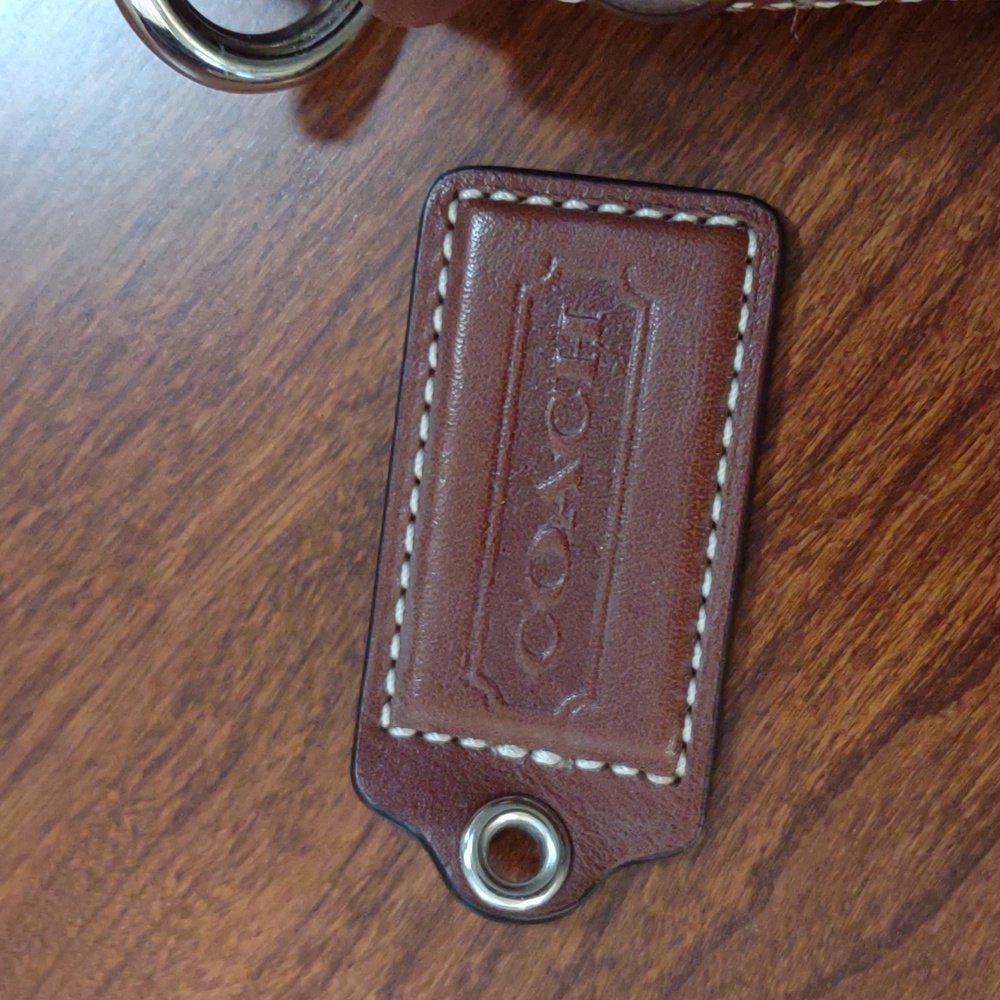 Coach #F13764 Shoulder Bag Leather - Picture 8 of 16
